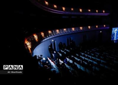 نمایش های چهلمین جشنواره تئاتر فجر در 10 سالن روی صحنه می فرایند
